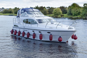 Cruisers for hire on the Shannon River - Silver Ocean