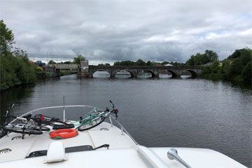 Approaching the lift bridge at Rooskey