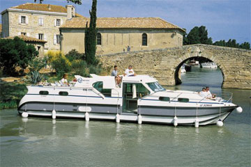 Boats for Hire in Burgundy, France - C1350B