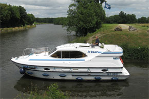 Boats for Hire in Burgundy, France - Countess