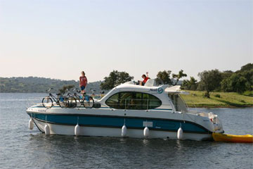 Boats for Hire in Burgundy, France - Quattro