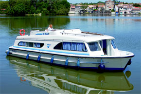Boats for Hire in Burgundy, France - Salsa A