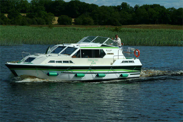 Boat Hire on the Shannon River - Lake Star