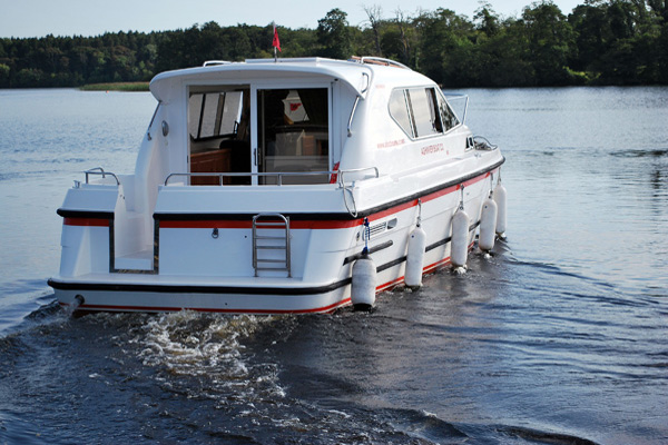 Cruisers for hire on the Shannon River - Silver Mist