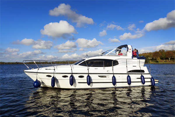 Cruisers for hire on the Shannon River - Noble Emperor