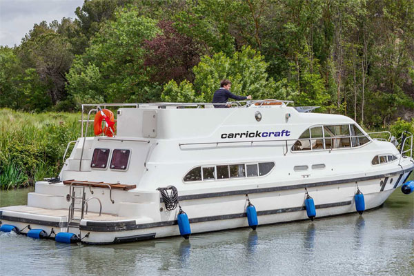 Cruisers for hire on the Shannon River - Tipperary Class