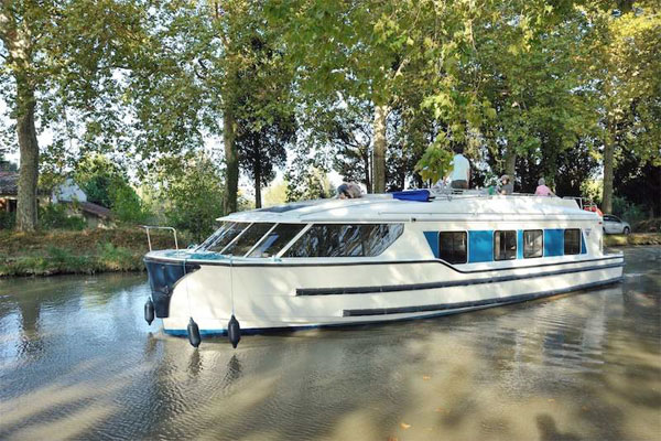 Boat Hire on the Shannon River - Vision 4