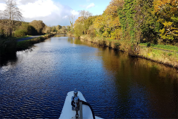 Shannon Boat Hire Gallery - Cruising the  Lough Allen Canal