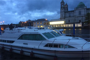 Shannon Boat Hire Gallery - Silver Breeze moored at Athlone