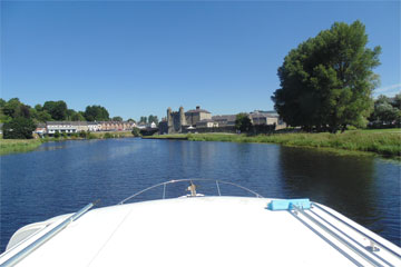 Cruising into Enniskillen on a Kilkenny Class