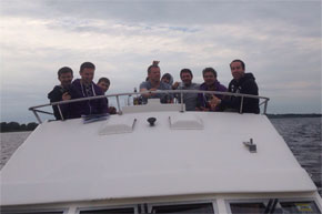 Shannon Boat Hire Gallery - The whole crew