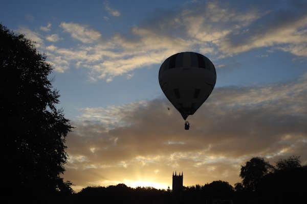 Shannon Boat Hire Gallery - Visiting the hot-air balloon festival on Lough Key