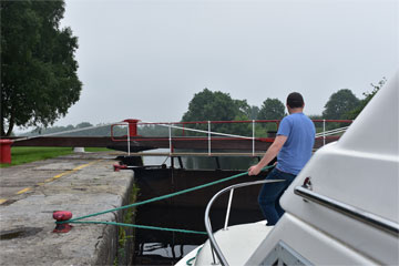 Shannon Boat Hire Gallery - Taking a Shannon Star through a Lock