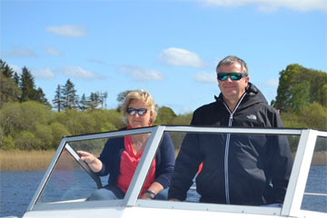 Shannon Boat Hire Gallery - Cruising in the sunshine