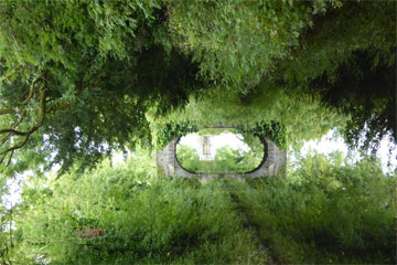 Shannon Boat Hire Gallery - A stargate on the river.. watergate??