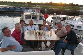 Shannon Boat Hire Gallery - Relaxing on the Magnifque flybridge with friends and family.