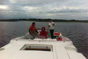 Shannon Boat Hire Gallery - Beer anyone?