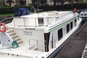 Shannon Boat Hire Gallery - Vision 3 moored