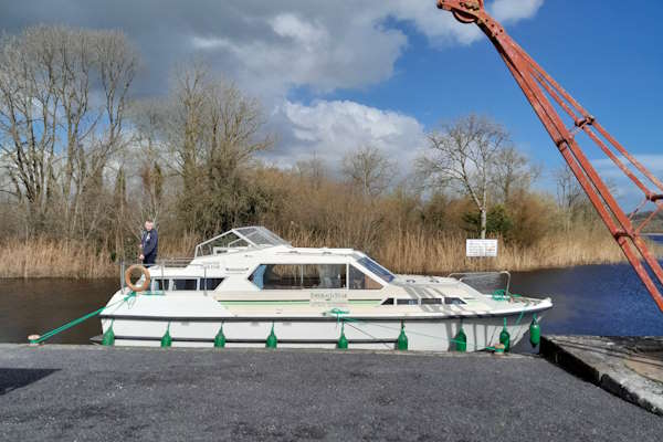 Shannon Boat Hire Gallery - Lake Star moored