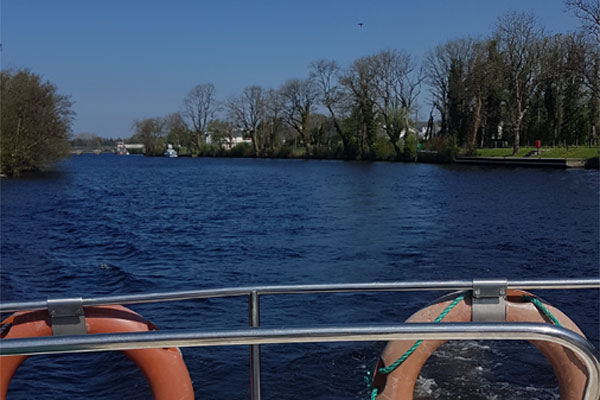 Shannon Boat Hire Gallery - Kick back and watch the world go by.