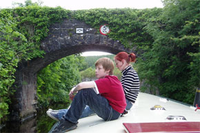 Shannon Boat Hire Gallery - Relaxing on a 45ft Barge on the Shannon/Erne Waterway.