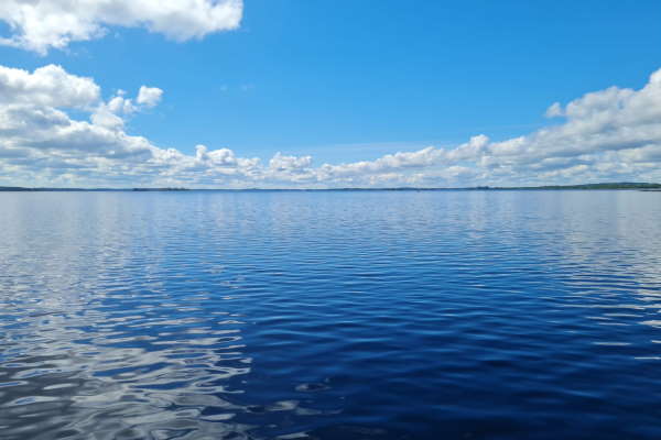 Shannon Boat Hire Gallery - Crossing a lake - not sure which one from this shot