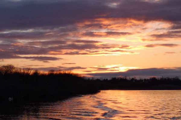 Shannon Boat Hire Gallery - Red sky at night...