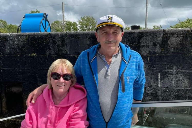 Captain and first-mate wearing the captain's hat.