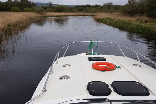 Shannon Boat Hire Gallery - Gently cruising on the Shannon