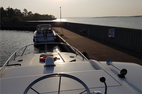 Shannon Boat Hire Gallery - The break from the lake.