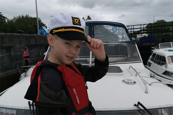 Shannon Boat Hire Gallery - Captain on board!