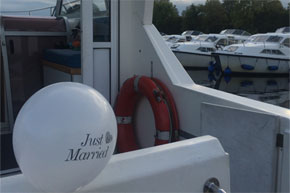 Shannon Boat Hire Gallery - Just married, how sweet!