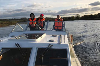 Shannon Boat Hire Gallery - All aboard the Lake Star