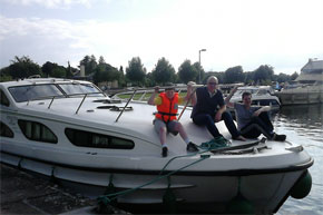 Shannon Boat Hire Gallery - Captain, First Mate and Cabin Boy - not sure who's who though.