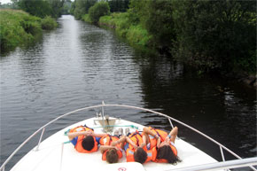 Shannon Boat Hire Gallery - These kids really know how to relax