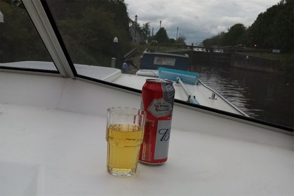 Shannon Boat Hire Gallery - Somebody rescue that beer!