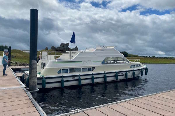 Shannon Boat Hire Gallery - Shannon Star moored at Clonmacnoise