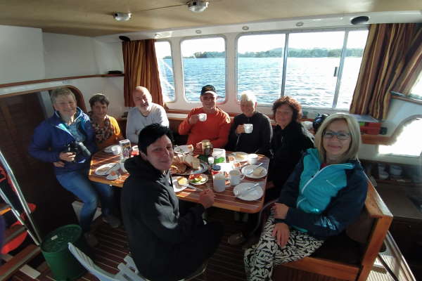 Breakfast on board a P1400FB hire boat.