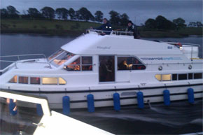 Shannon Boat Hire Gallery - Mooring for the evening on a Waterford Class