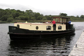 Getting underway from Crom Castle on a Dutch Class barge