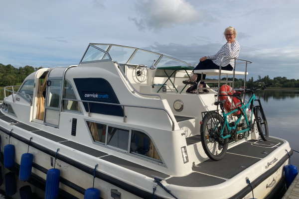 Shannon Boat Hire Gallery - Lunch service is terrible!