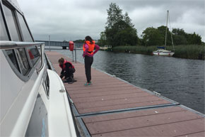 Shannon Boat Hire Gallery - Make sure it's tied properly...