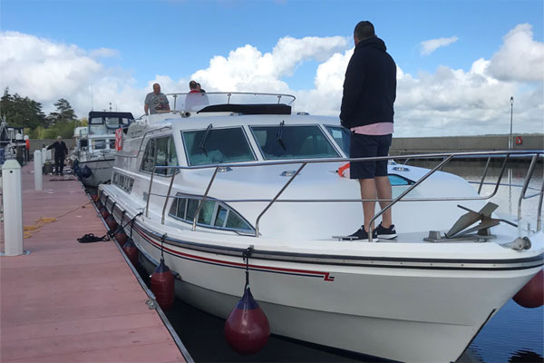 Shannon Boat Hire Gallery - Moored on a Silver Breeze