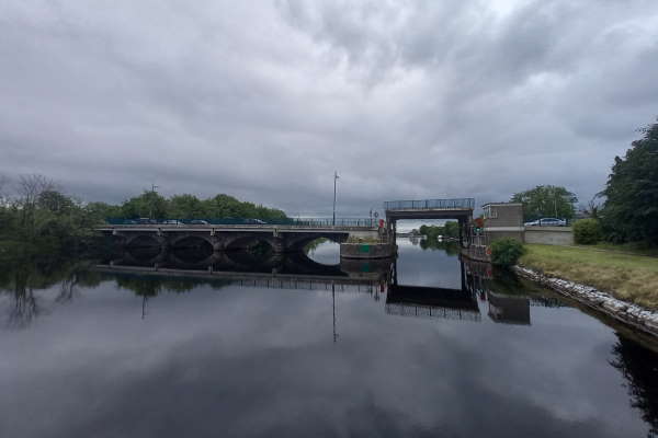 The lifting bridge at Tarmonbarry