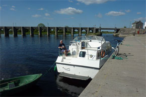 Shannon Boat Hire Gallery - Moored at Shannonbridge on a Lake Star