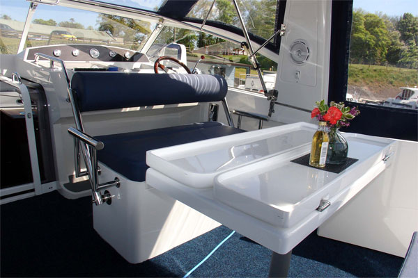 Flybridge on the Noble Duchess hire cruiser