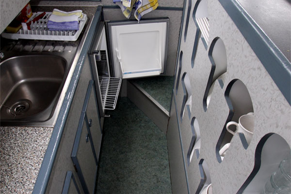 The Galley on the Wave Earl Cruiser - Shannon River Boat hire Ireland.