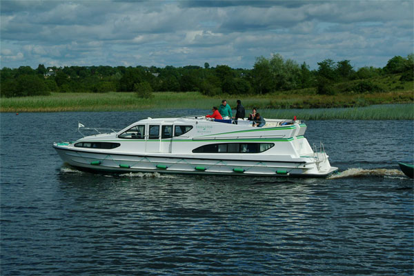 Shannon River Boats for Hire in Ireland - Magnifique