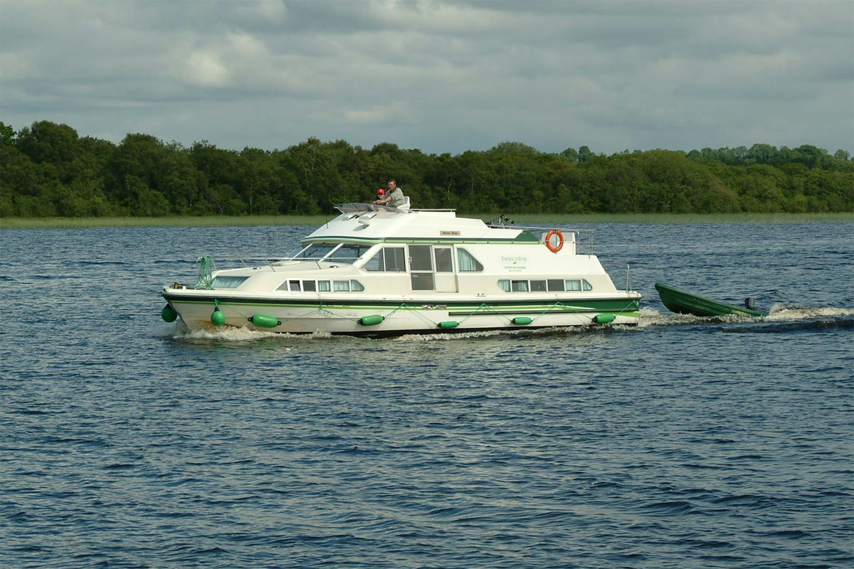 Boats for Hire on the Shannon River - Shannon Star