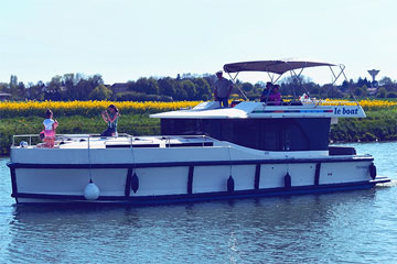 Shannon River Boat Hire Ireland Horizon 5